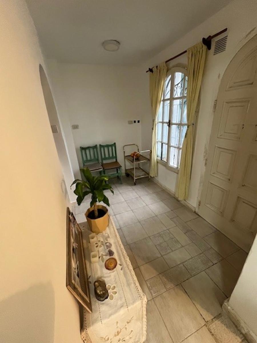 CASA DE 3 AMBIENTES EN DOS PLANTAS CON PATIO Y TERRAZA — foto 6