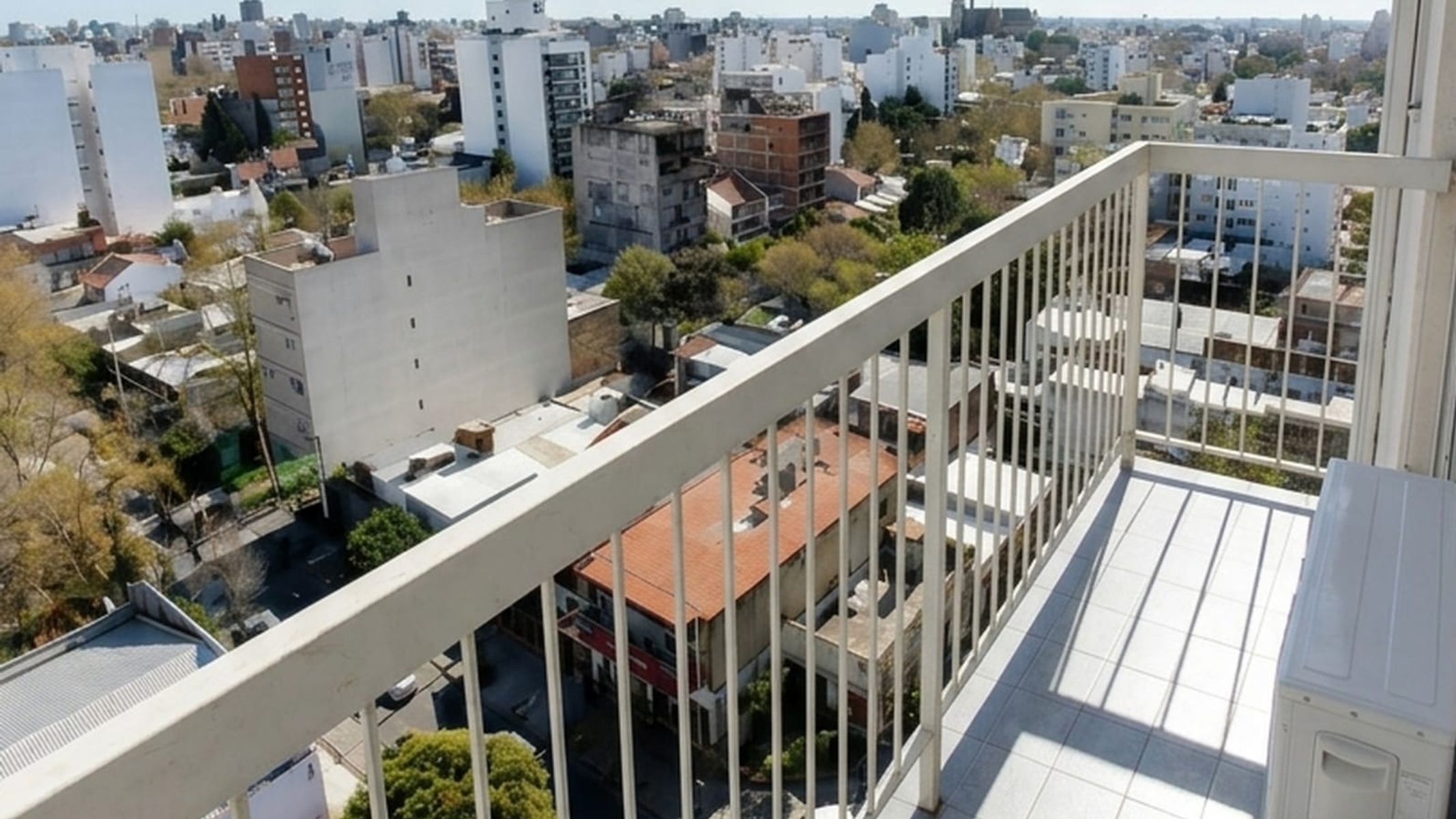 DEPARTAMENTOS DOS AMBIENTES CON DOBLE BALCON Y VISTA PANORAMICA - SANTOS LUGARES — foto 9