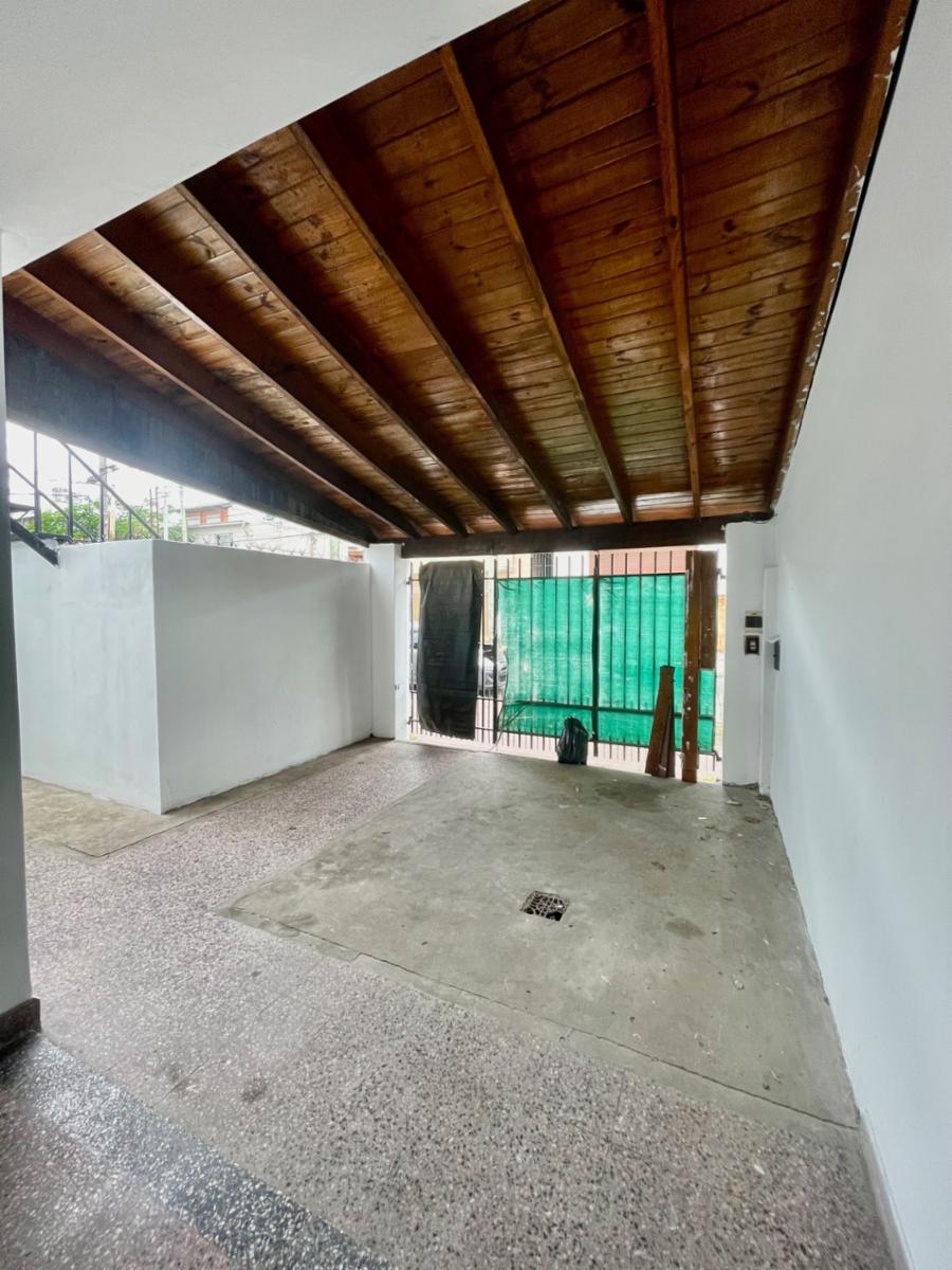 DEPARTAMENTO TIPO CASA 3 AMB EN CASEROS - TRES DE FEBRERO