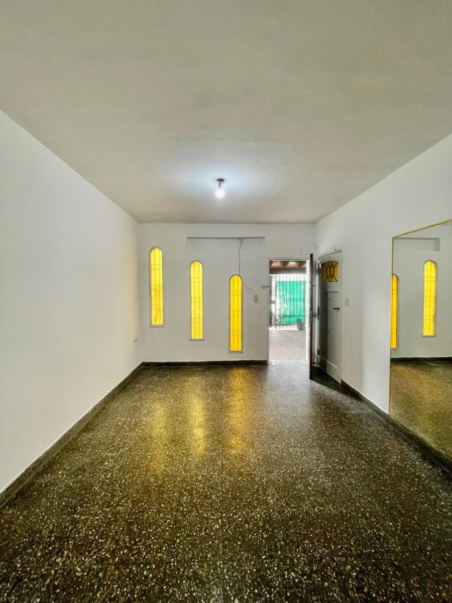 DEPARTAMENTO TIPO CASA 3 AMB EN CASEROS - TRES DE FEBRERO — foto 4