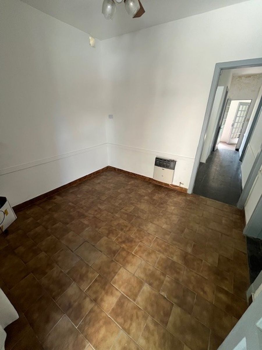 CASA DE 3 AMBIENTES AL FRENTE CON GALERIA, PATIO Y TERRAZA - SANTOS LUGARES — foto 5