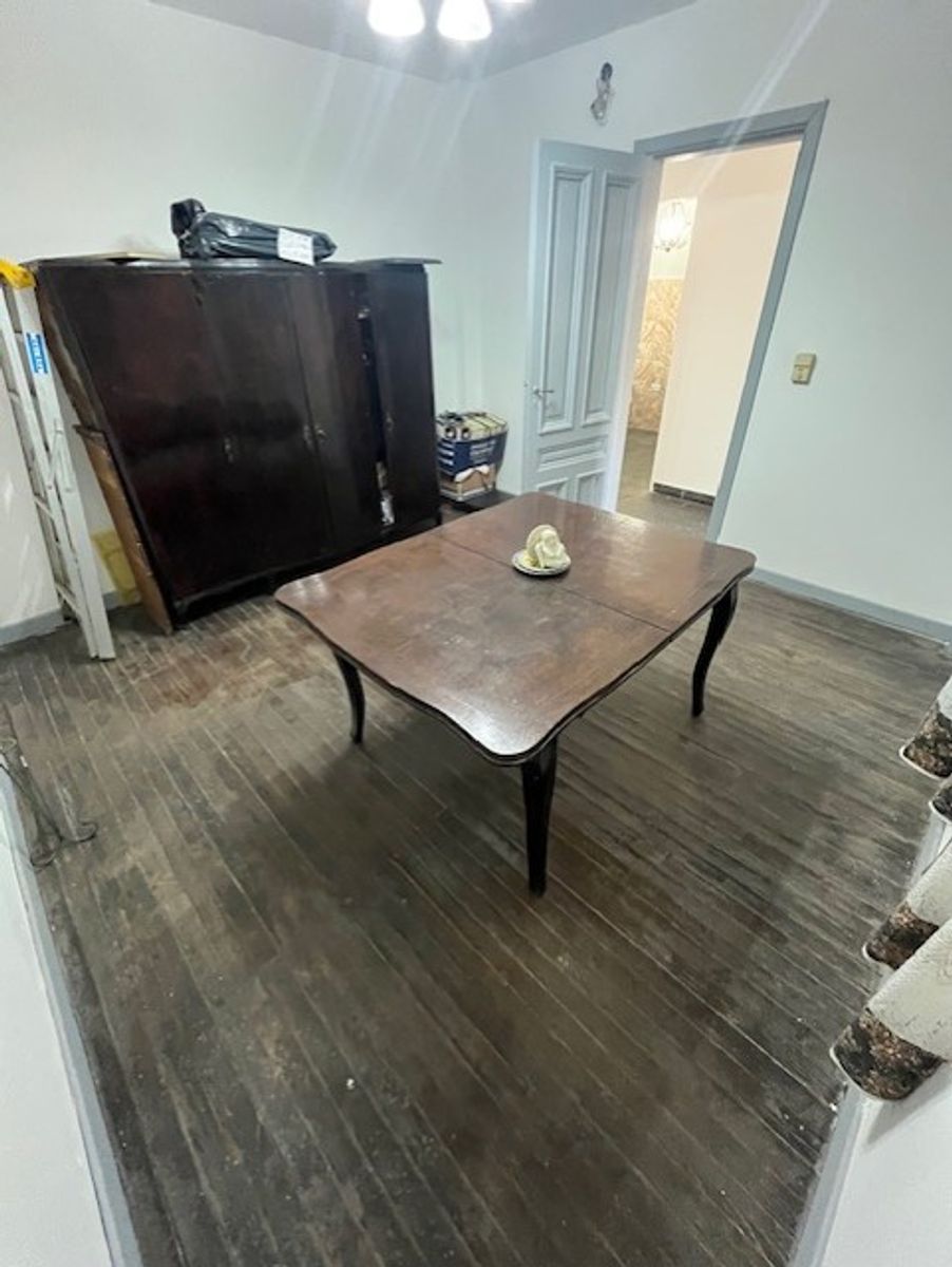 CASA DE 3 AMBIENTES AL FRENTE CON GALERIA, PATIO Y TERRAZA - SANTOS LUGARES — foto 14