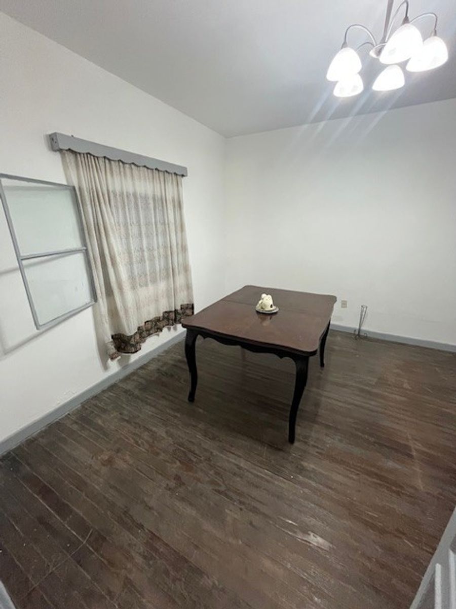 CASA DE 3 AMBIENTES AL FRENTE CON GALERIA, PATIO Y TERRAZA - SANTOS LUGARES — foto 15