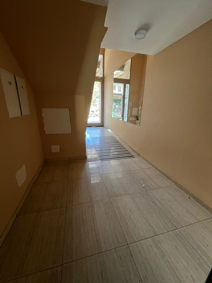DEPARTAMENTO DE 2 AMBIENTES CON BALCON - APTO CREDITO - CASEROS - 23