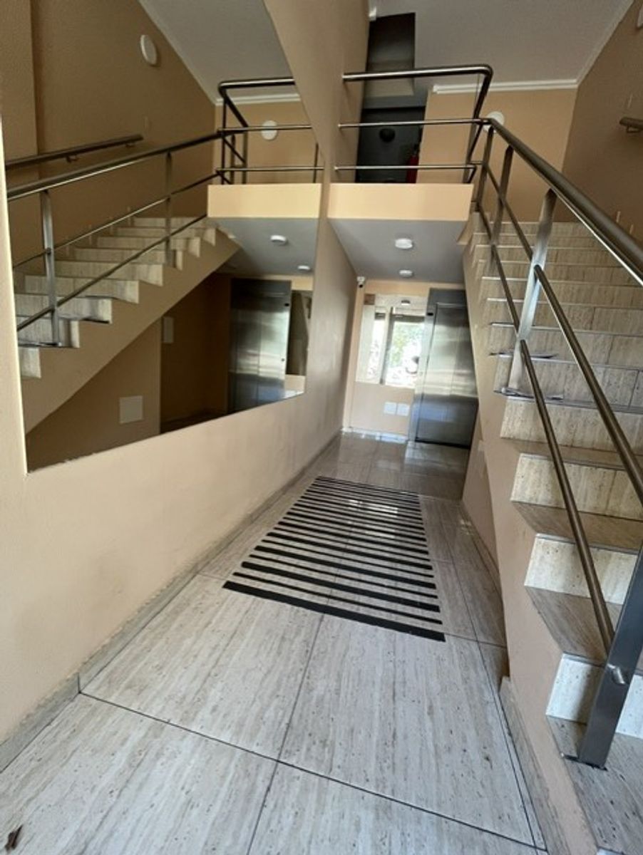 DEPARTAMENTO DE 2 AMBIENTES CON BALCON - APTO CREDITO - CASEROS - 24