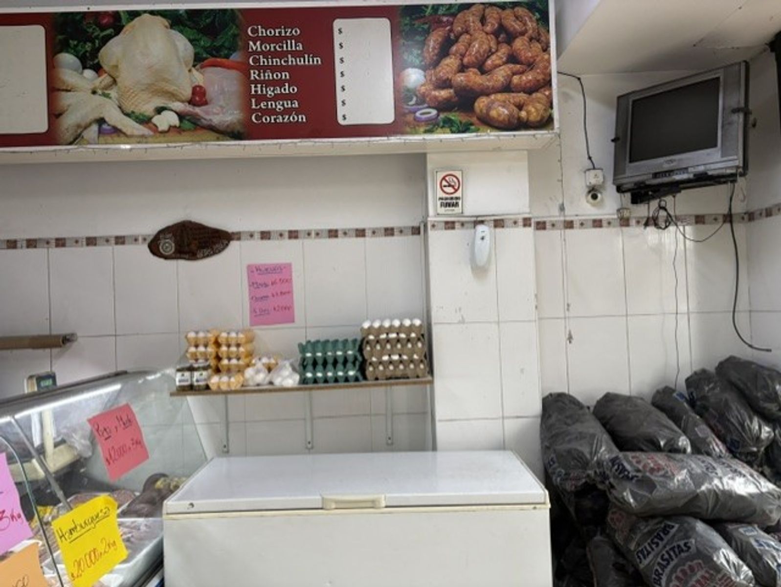 LOCAL COMERCIAL EN EXCELENTE UBICACION - 4