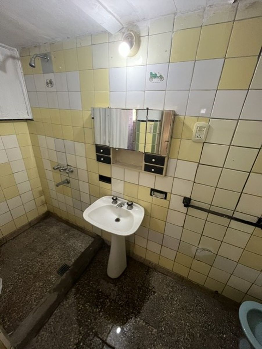 DEPARTAMENTO TIPO PH 2 AMBIENTES CON JARDIN AL FRENTE - SANTOS LUGARES - 13
