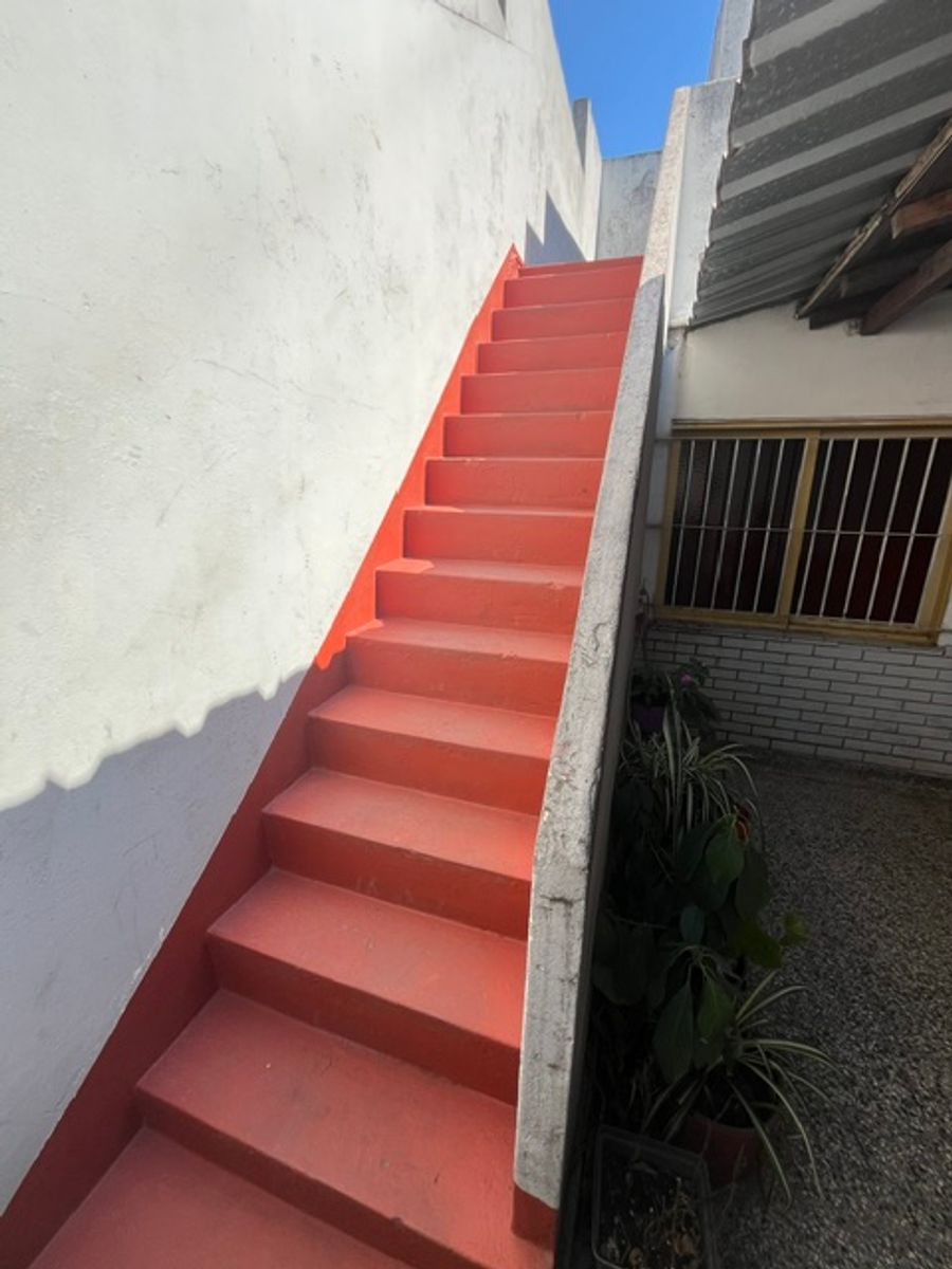 PH 3 AMBIENTES AL FRENTE CON PATIO CUBIERTO , y TERRAZA CON CUARTO - SANTOS LUGARES - 20