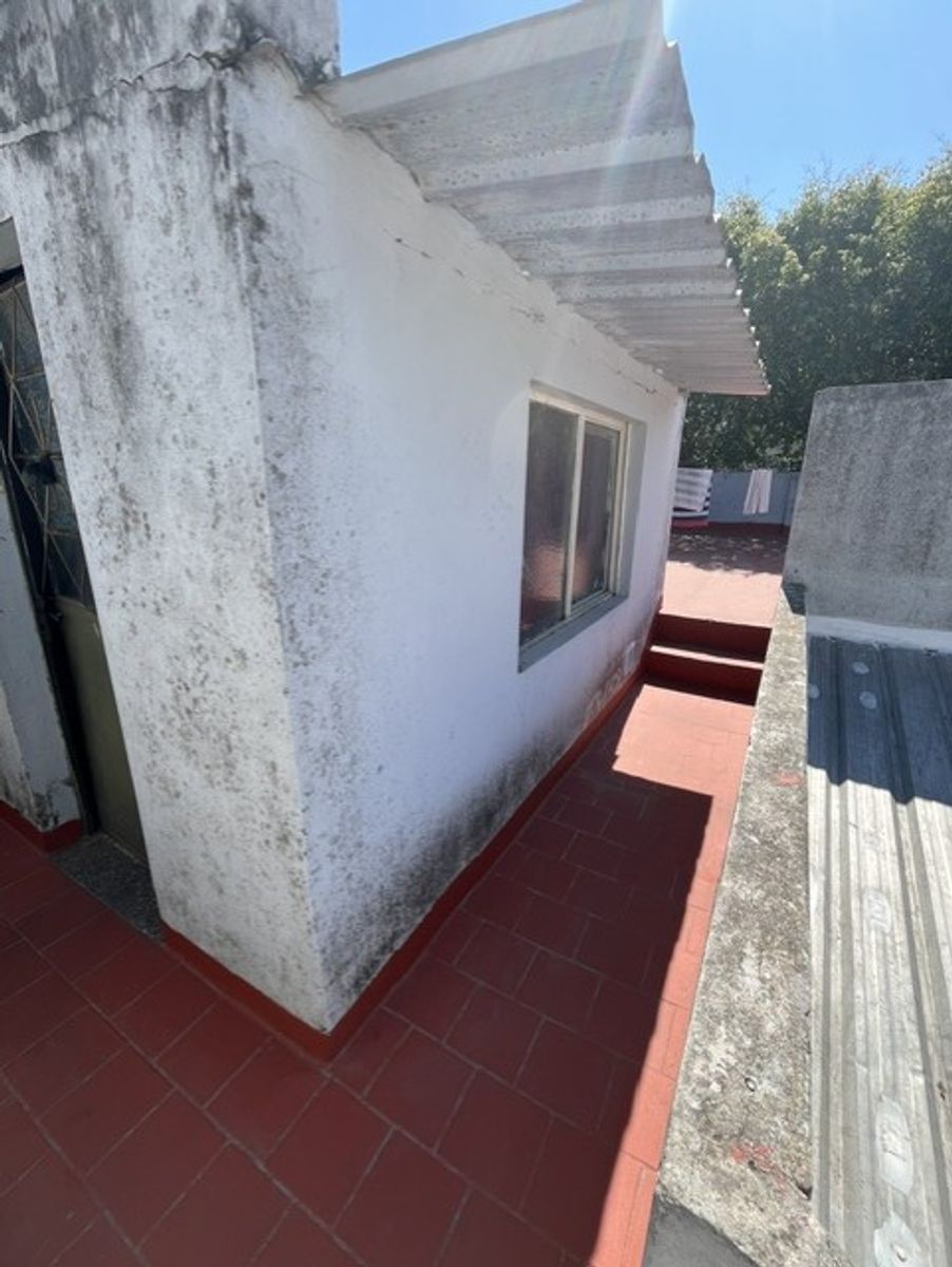 PH 3 AMBIENTES AL FRENTE CON PATIO CUBIERTO , y TERRAZA CON CUARTO - SANTOS LUGARES - 21