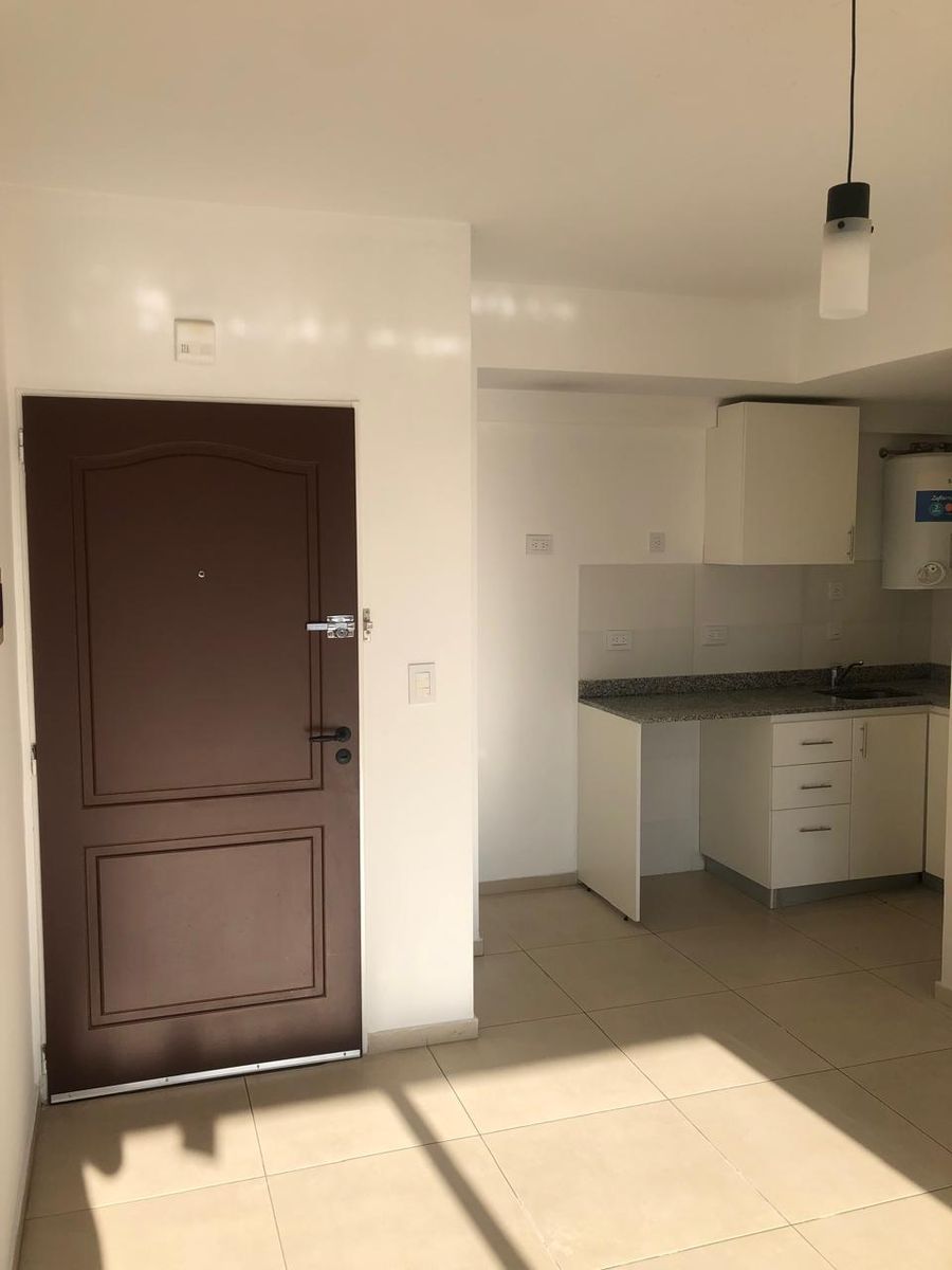 DEPARTAMENTO 2 AMBIENTES - 8VO PISO CON BALCON y AMENITIES EN EL ULTIMO PISO - SANTOS LUGARES — foto 5