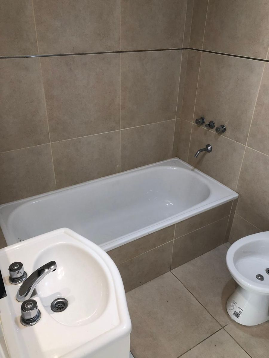 DEPARTAMENTO 2 AMBIENTES - 8VO PISO CON BALCON y AMENITIES EN EL ULTIMO PISO - SANTOS LUGARES — foto 9