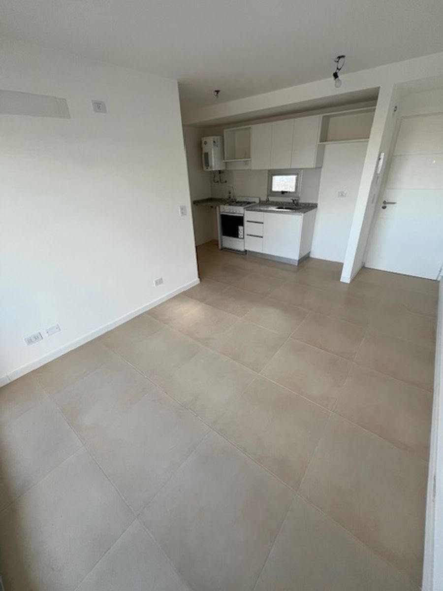 DEPARTAMENTO 2 AMBIENTES CON BALCON y AMENITIES - SANTOS LUGARES - 4