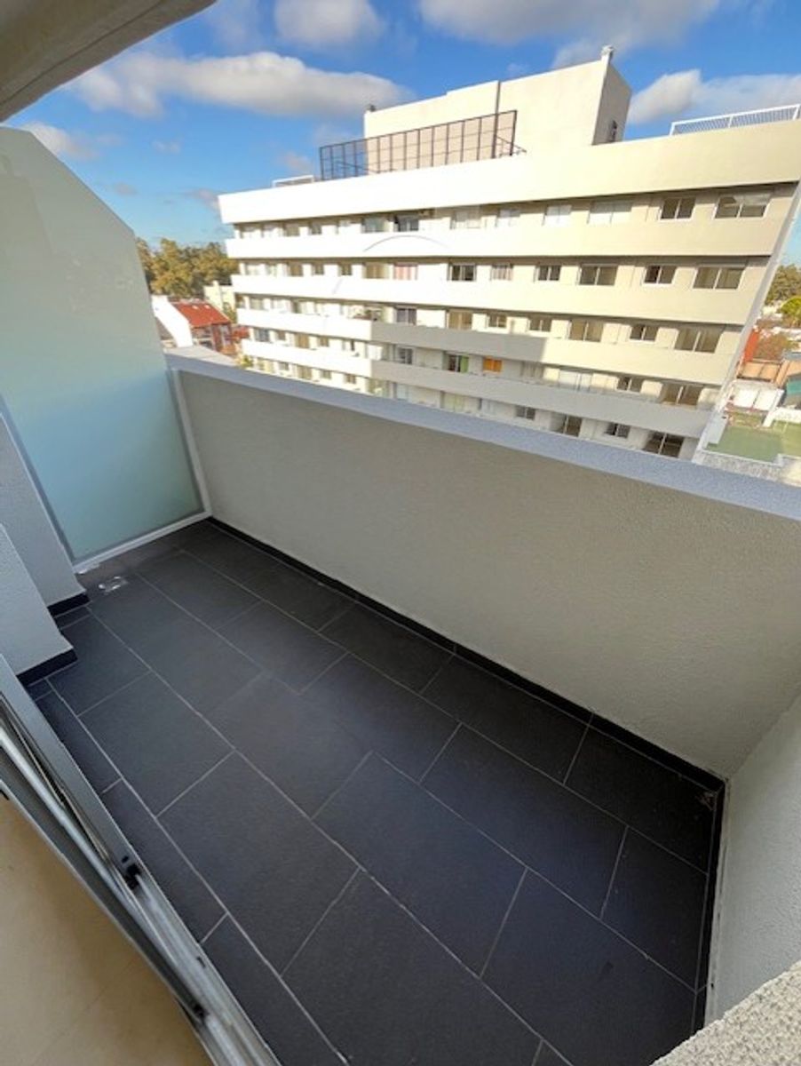 DEPARTAMENTO 2 AMBIENTES CON BALCON y AMENITIES - SANTOS LUGARES - 6