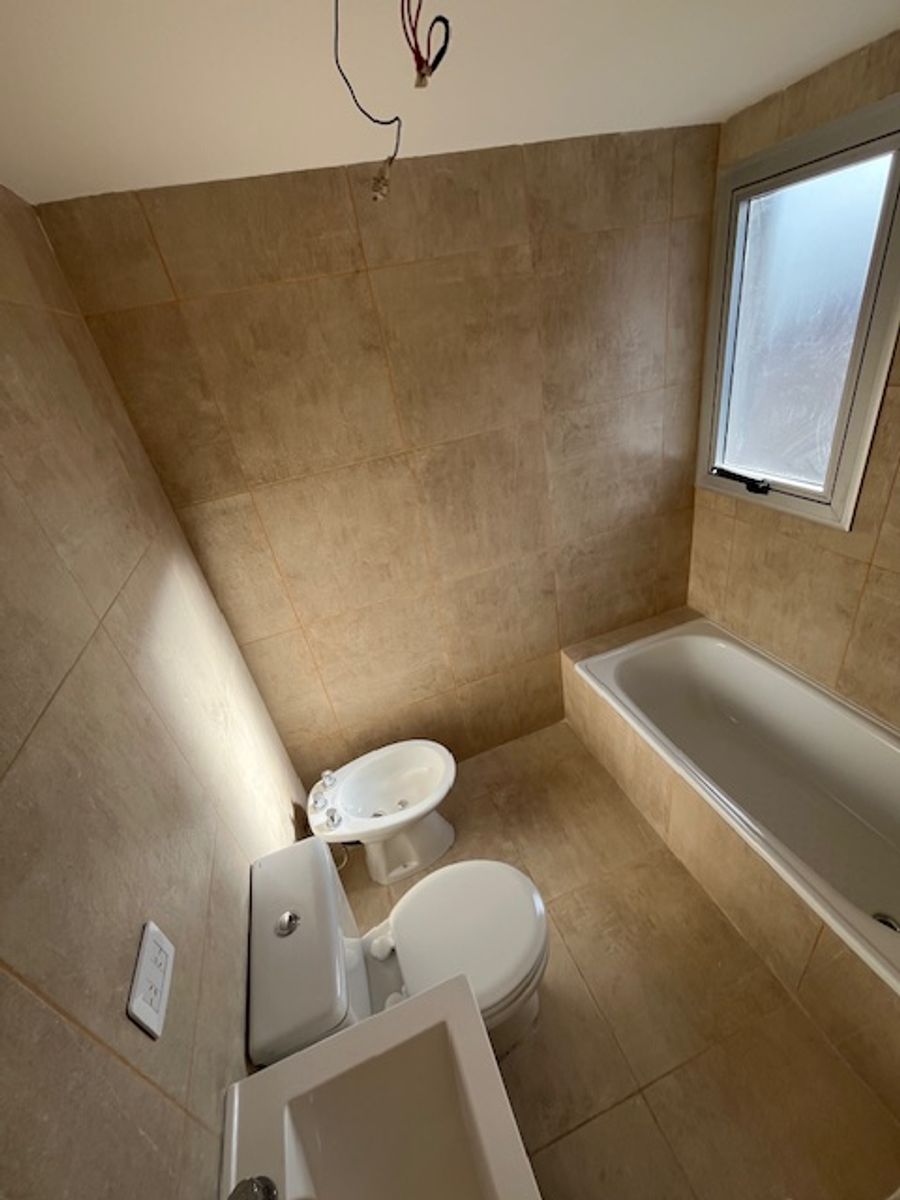 DEPARTAMENTO 2 AMBIENTES CON BALCON y AMENITIES - SANTOS LUGARES - 7