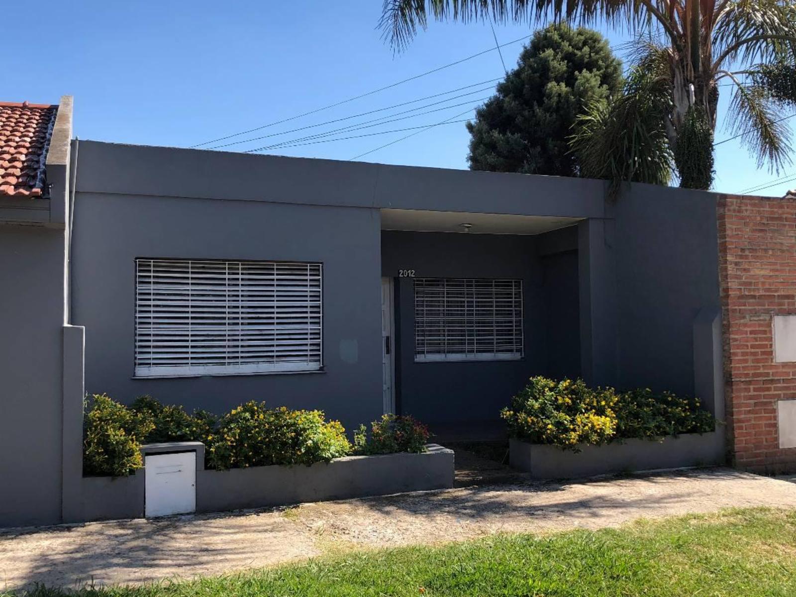 Casa en Venta 4 Ambientes Banfield — foto 2