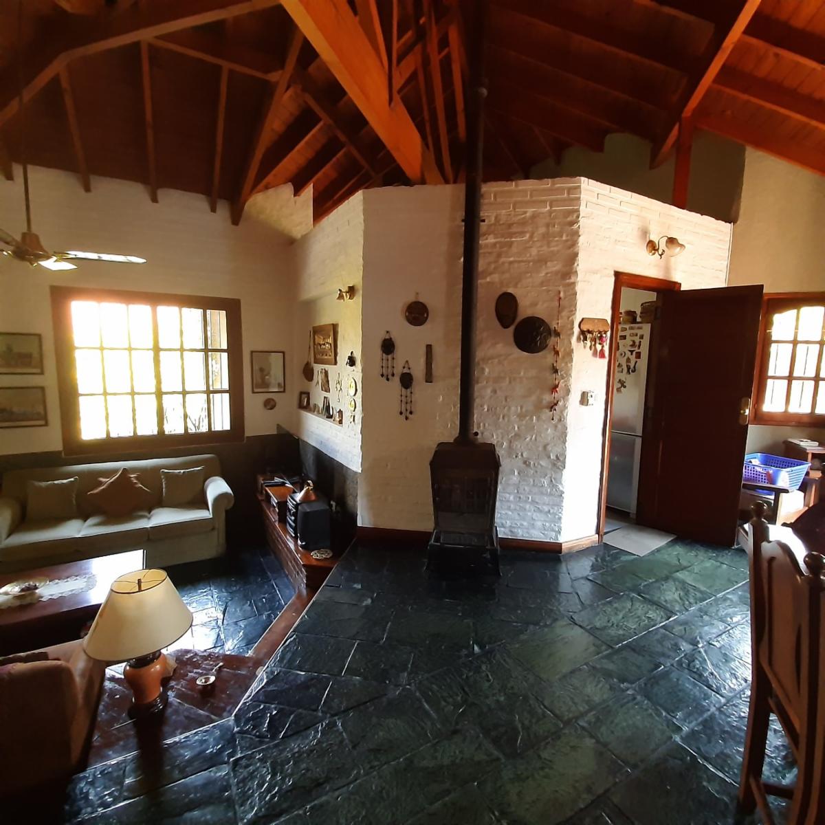 CASA DE 5 AMBIENTE CON PILETA — foto 4