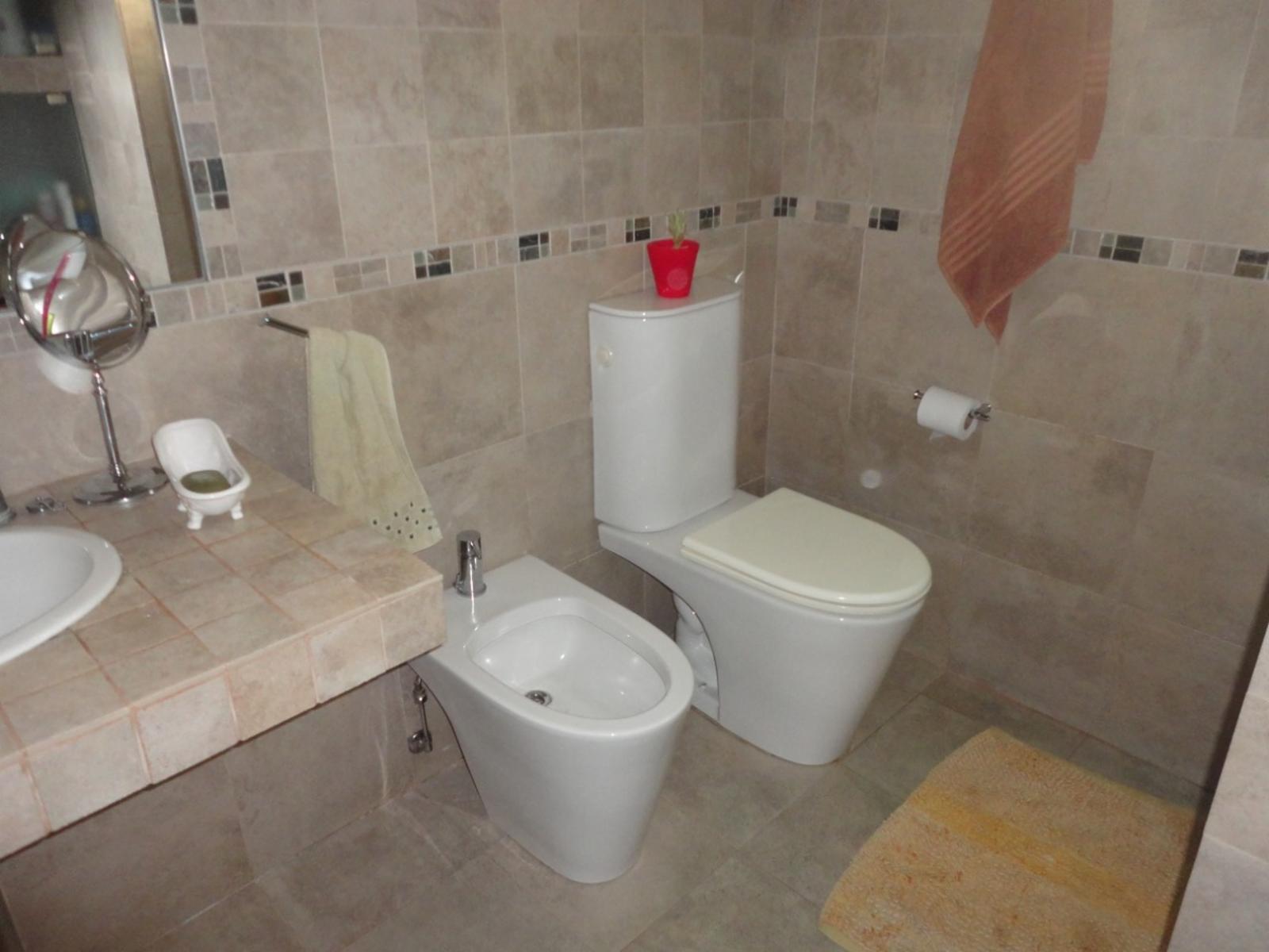 CASA DE 5 AMBIENTE CON PILETA — foto 12