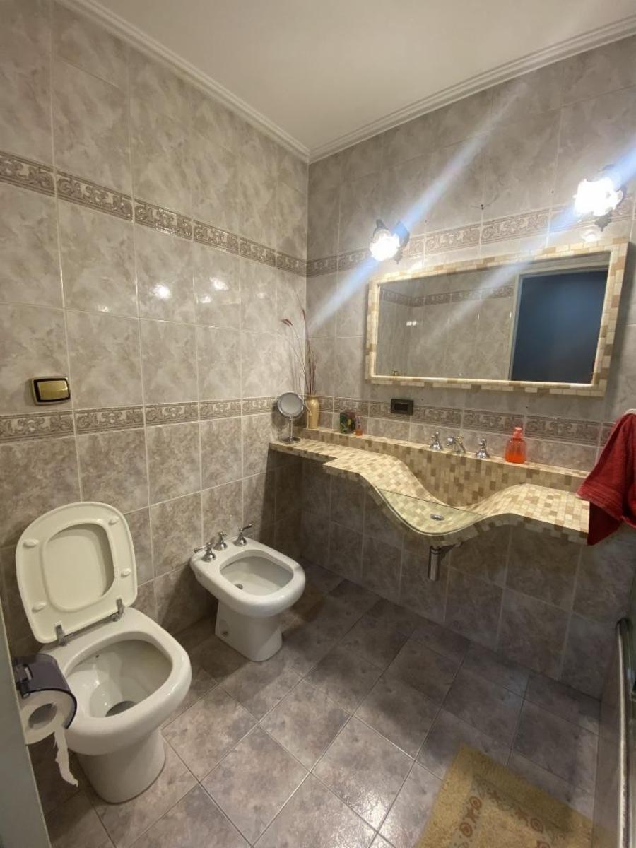 Casa 5 ambientes en Banfield — foto 10