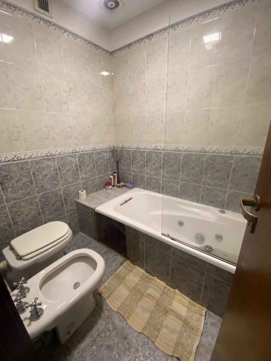 Casa 5 ambientes en Banfield — foto 11