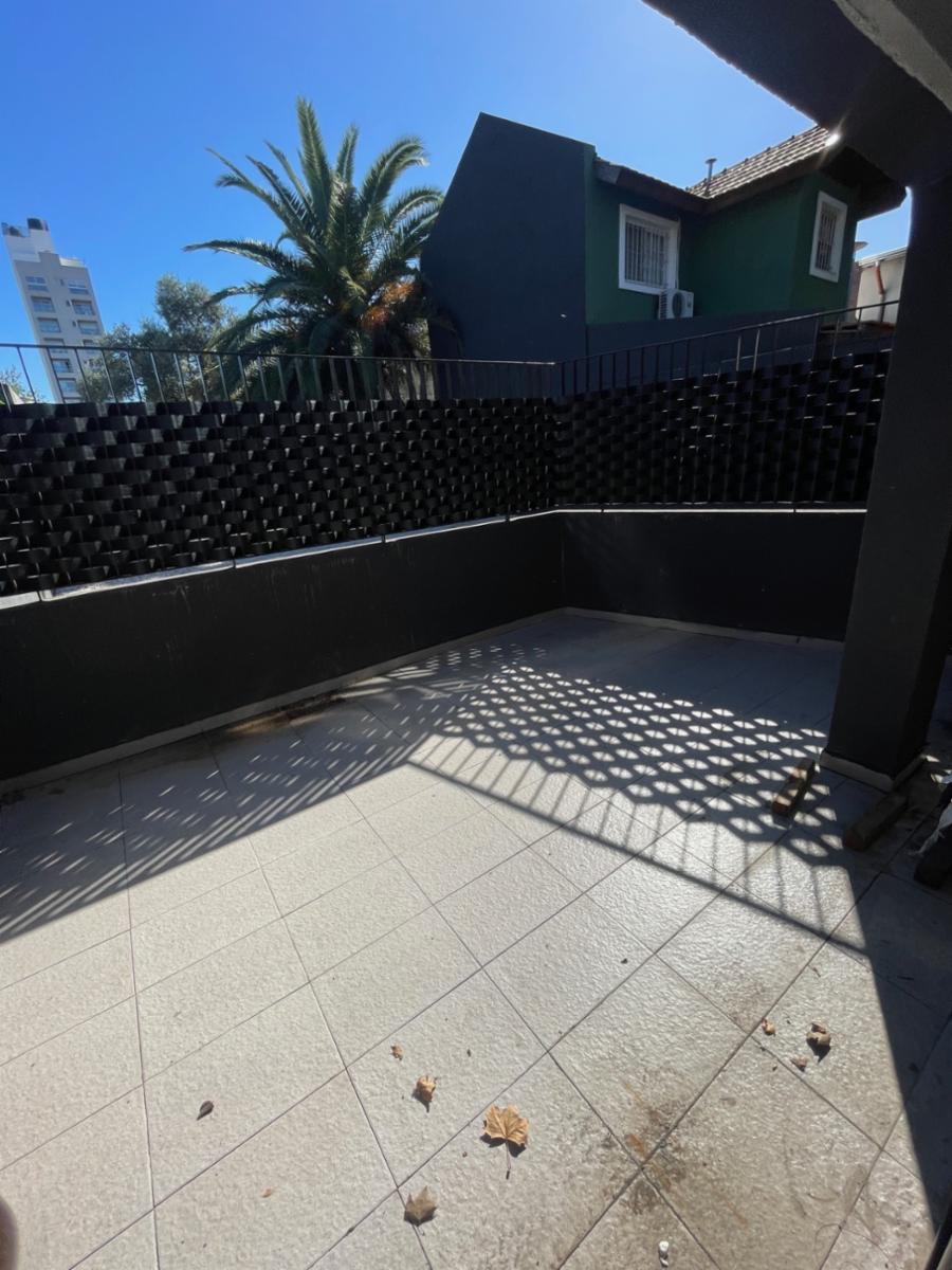 Venta de Monoambente con Patio y Cochera en Banfield. — foto 14