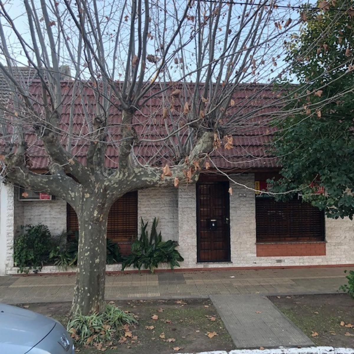 Casa en Banfield Oeste. — foto 2