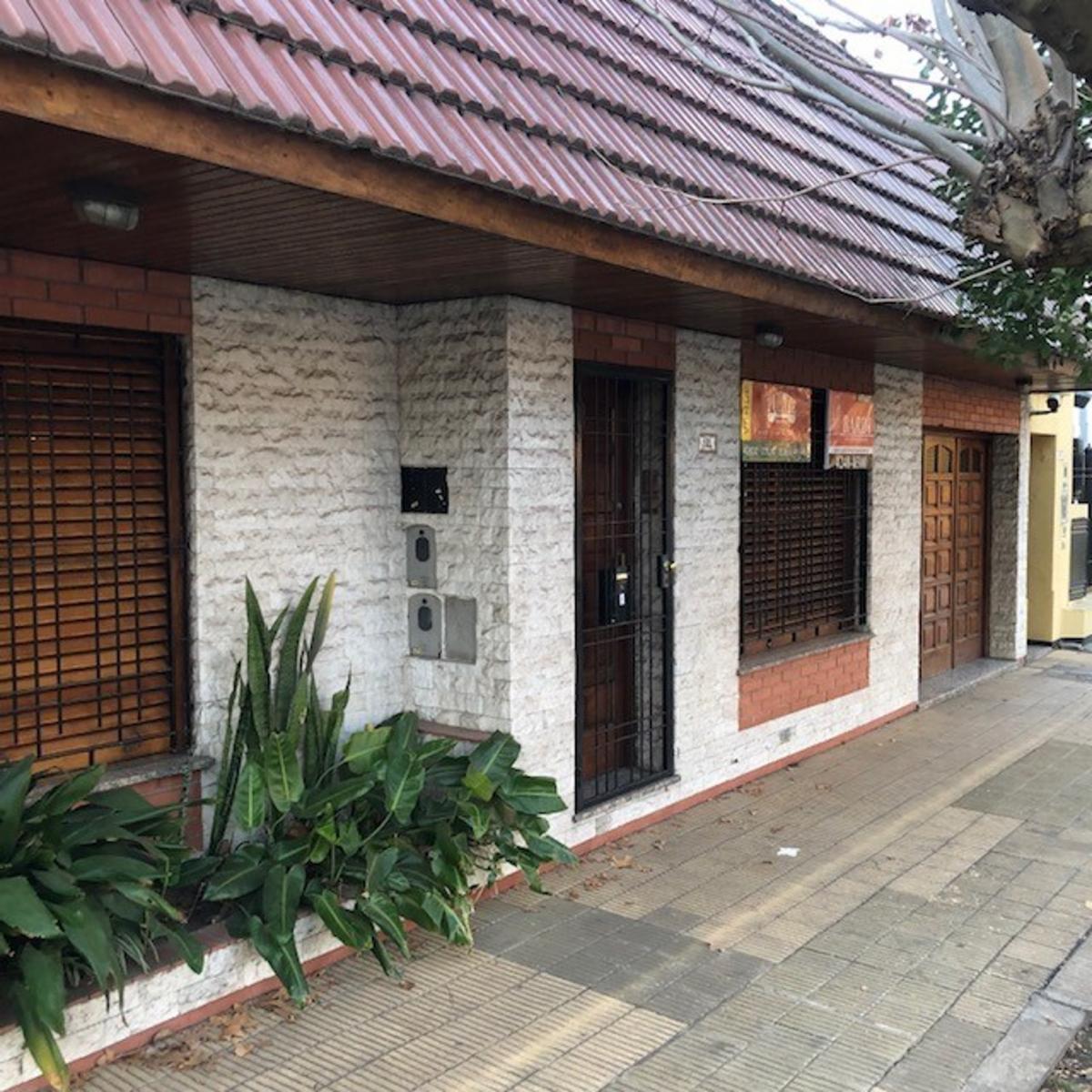Casa en Banfield Oeste. — foto 3