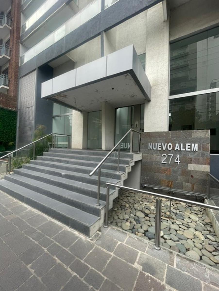 Alquiler Departamento de 3 Ambientes con Cochera. - 1