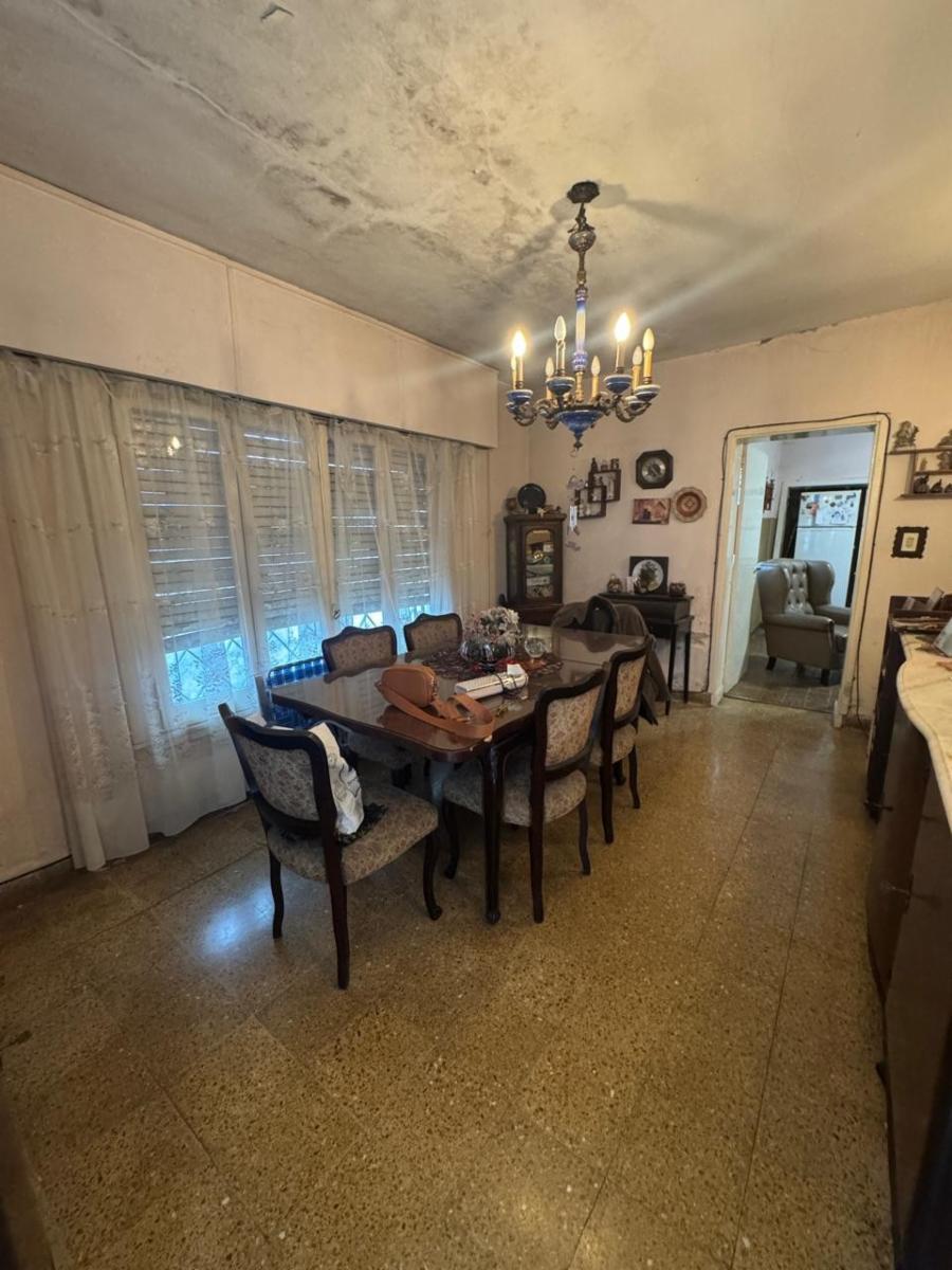 Casa de Corte Antiguo en Banfield — foto 3