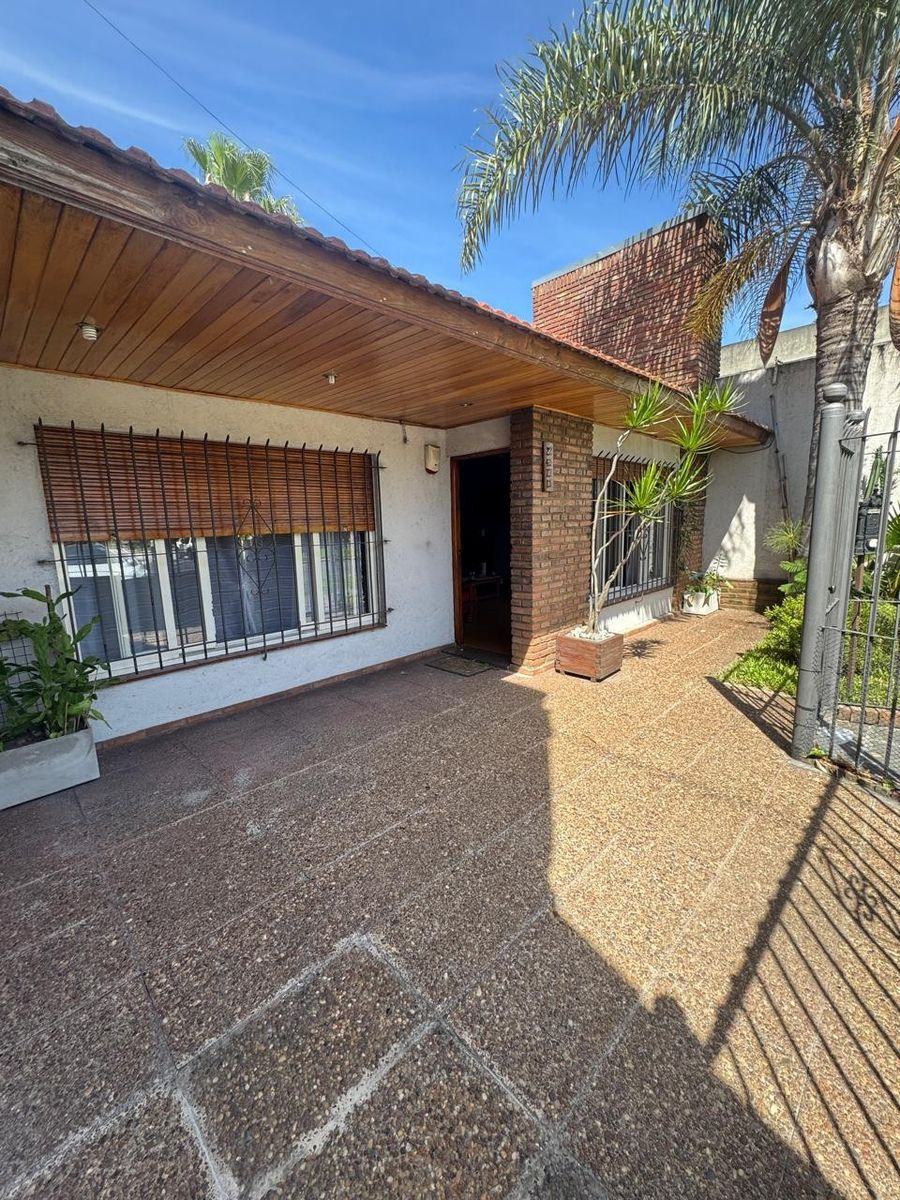 Venta Casa 3 Ambientes con Quincho y Jardín. Apta crédito. NUEVAS CONDICIONES — foto 6