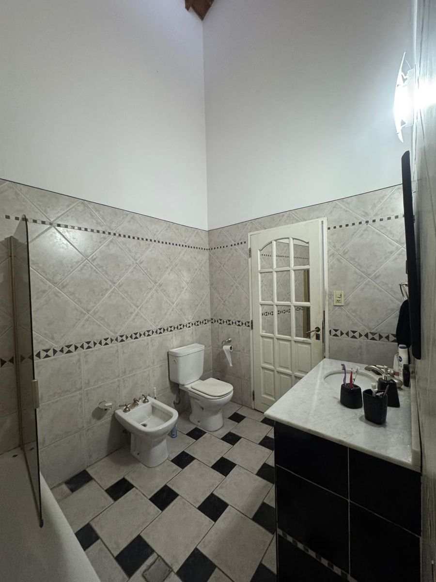 Venta Casa 3 Ambientes con Quincho y Jardín. Apta crédito. NUEVAS CONDICIONES — foto 12