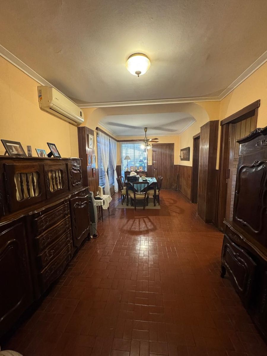 Venta Casa 5 Ambientes con Patio y Garaje en Temperley. — foto 7