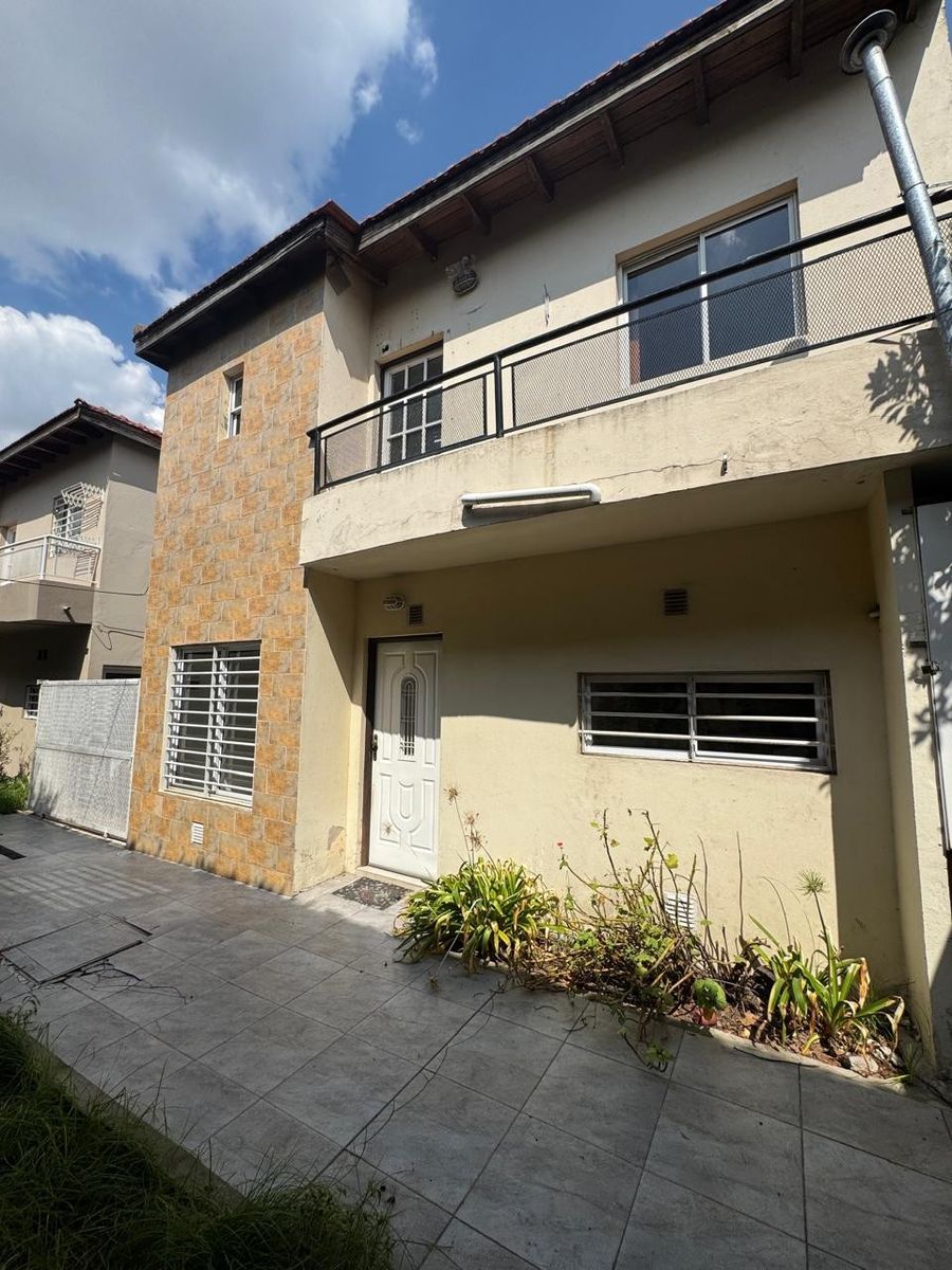 Venta Dúplex con Cochera en Lomas de Zamora — foto 4