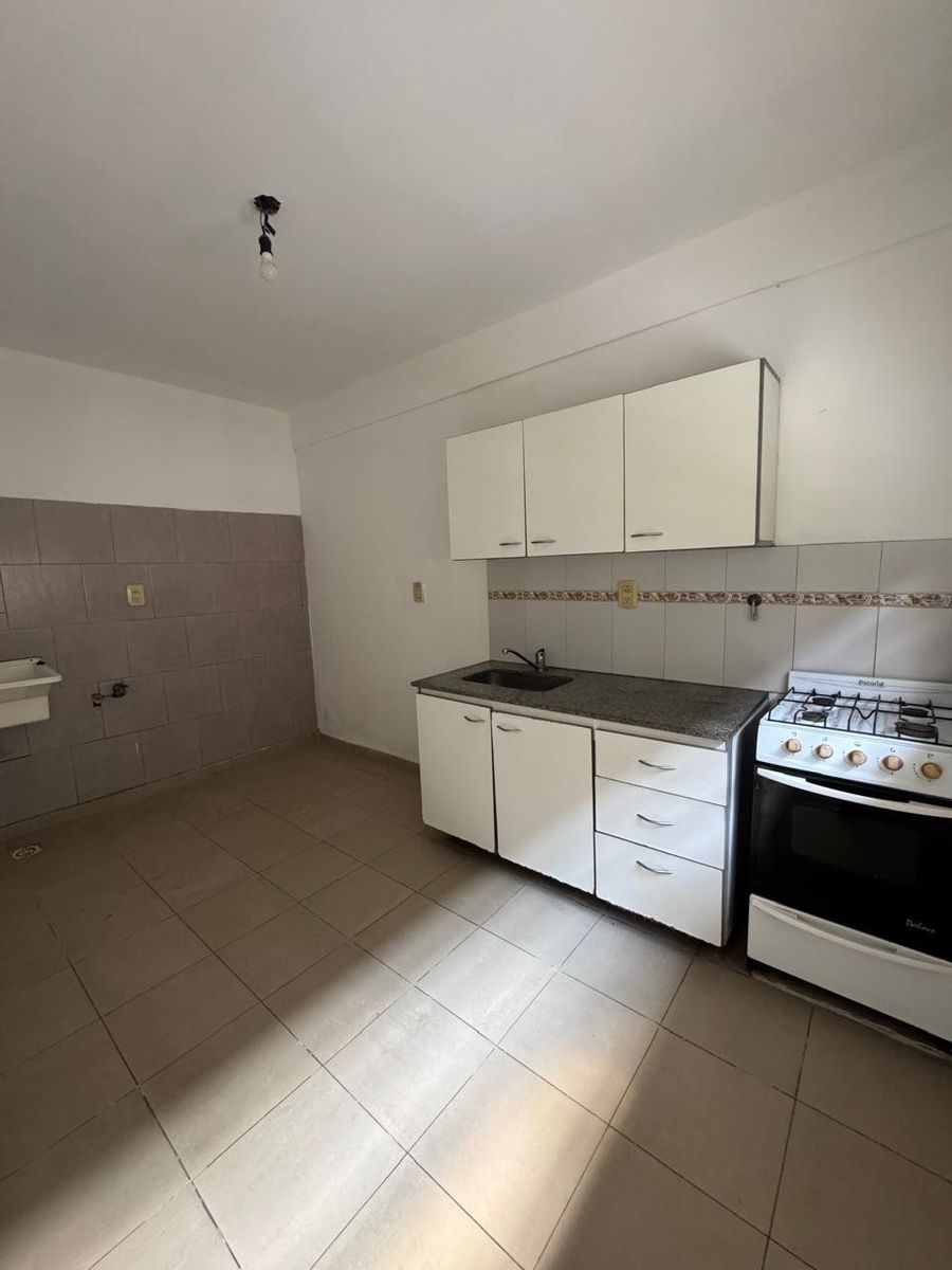 Venta Dúplex con Cochera en Lomas de Zamora — foto 7