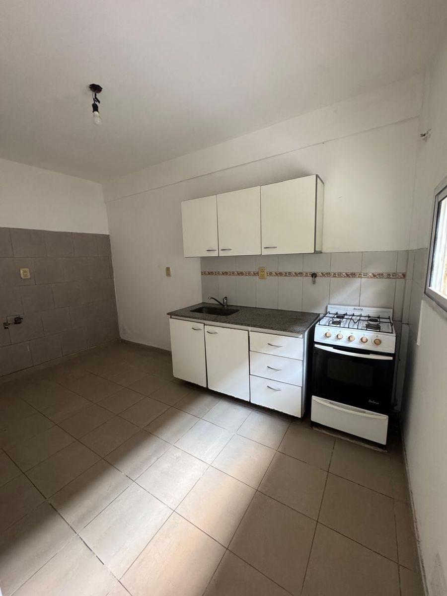 Venta Dúplex con Cochera en Lomas de Zamora — foto 9