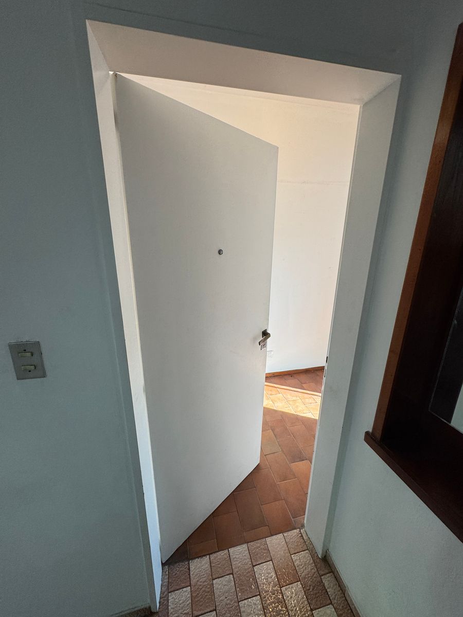 Departamento de 70 m² con 2 Dorm. en Alquiler en Remedios de Escalada. - 3