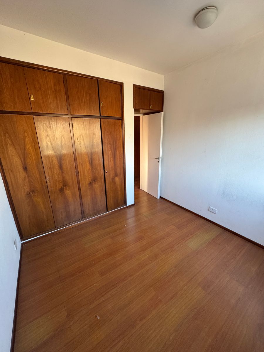 Departamento de 70 m² con 2 Dorm. en Alquiler en Remedios de Escalada. - 13