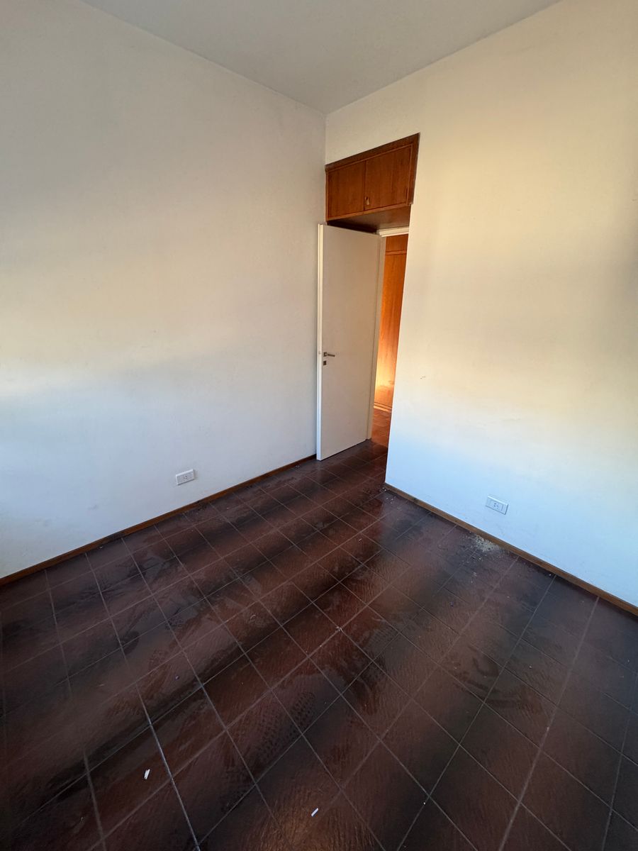 Departamento de 70 m² con 2 Dorm. en Alquiler en Remedios de Escalada. - 18