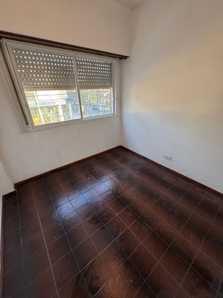Departamento de 70 m² con 2 Dorm. en Alquiler en Remedios de Escalada. - 20