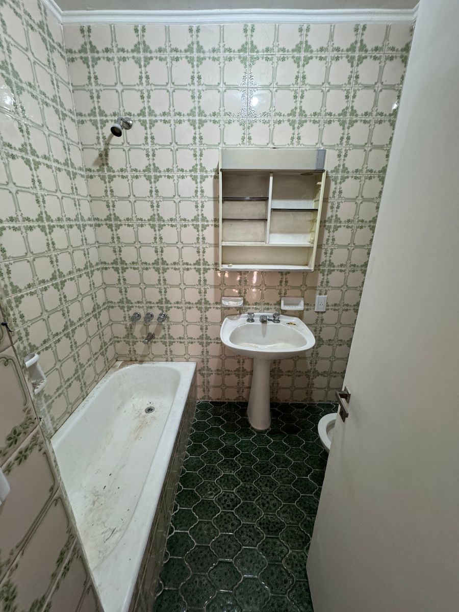 Departamento de 70 m² con 2 Dorm. en Alquiler en Remedios de Escalada. - 21