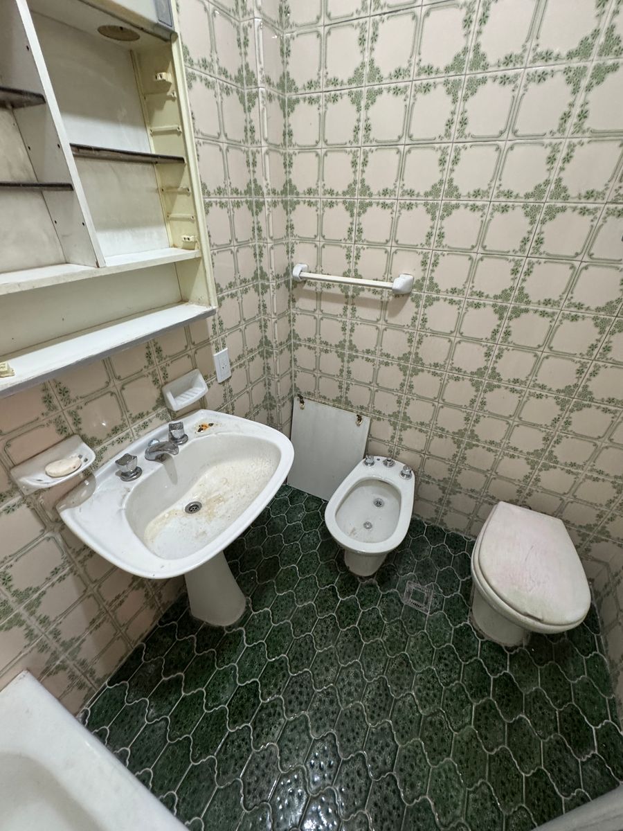 Departamento de 70 m² con 2 Dorm. en Alquiler en Remedios de Escalada. - 22