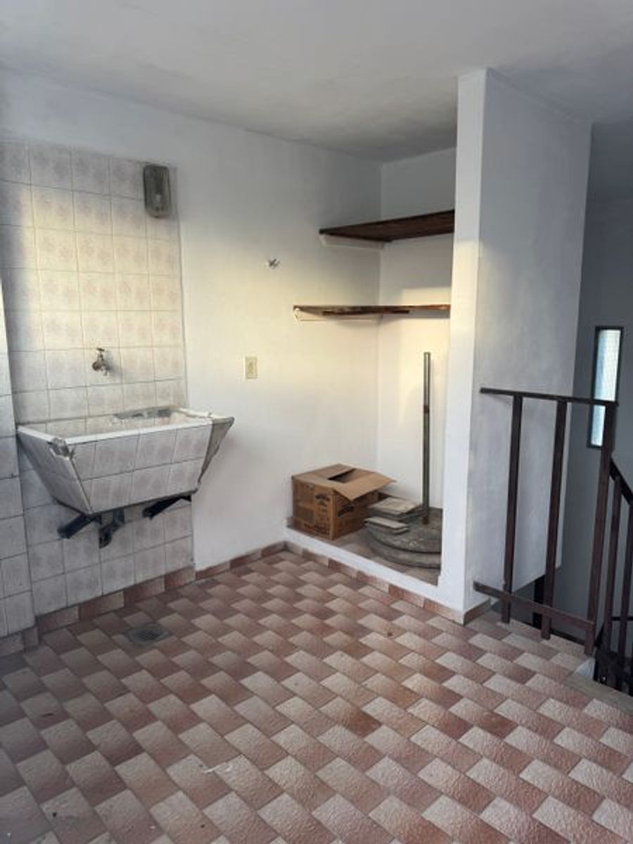 Departamento de 70 m² con 2 Dorm. en Alquiler en Remedios de Escalada. - 26