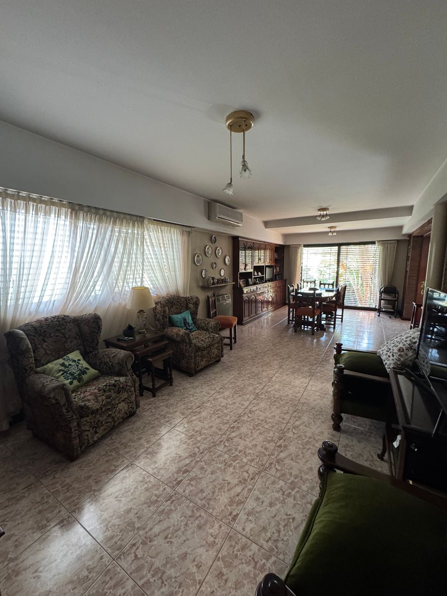 Venta casa en Banfield con 4 dormitorios. — foto 5