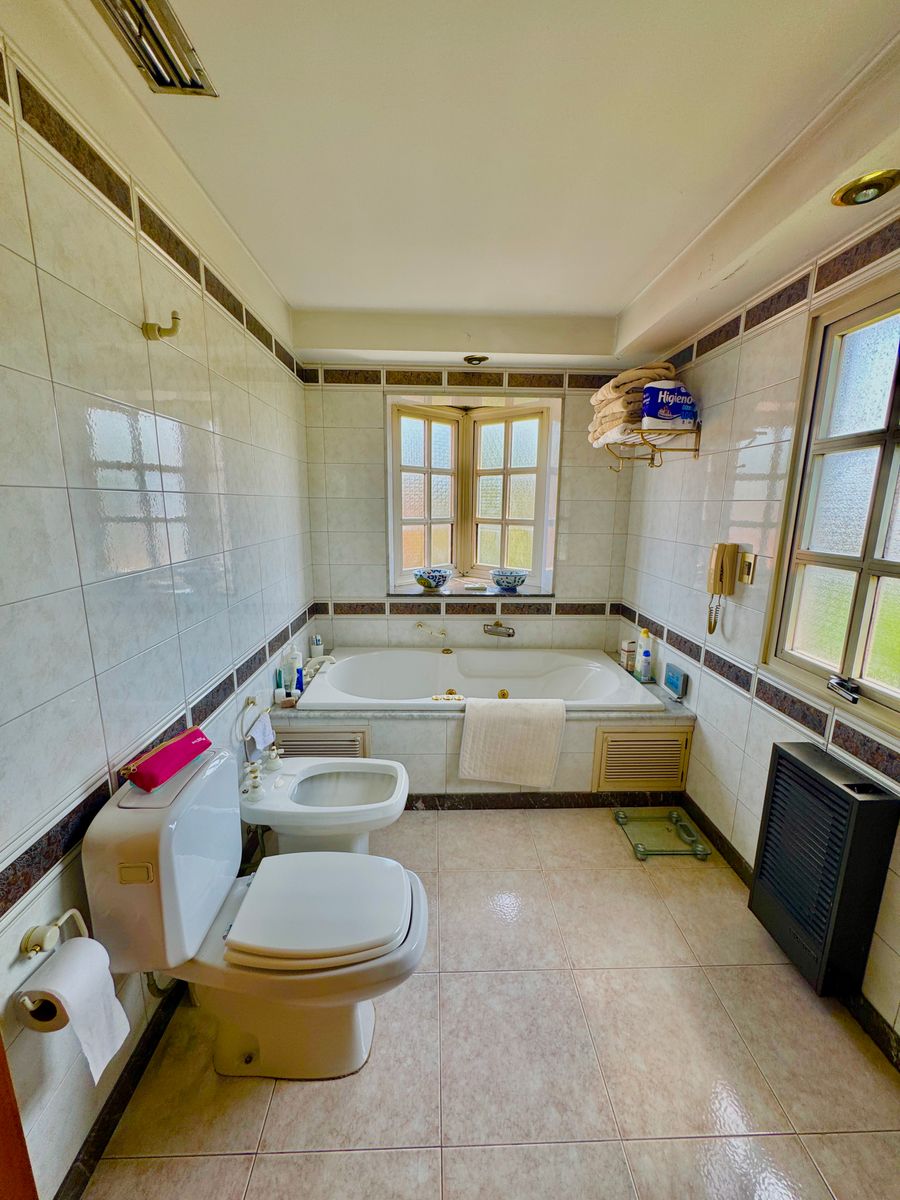Venta casa en Banfield con 4 dormitorios. — foto 9