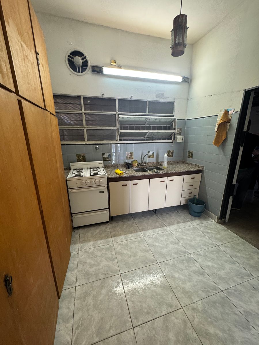 Alquiler Uso Profesional Casa de 3 Ambientes con Patio en Banfield. - 8