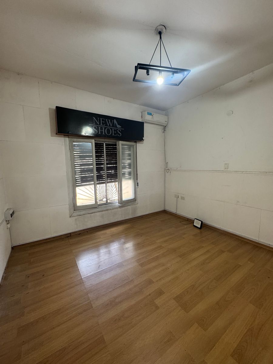 Alquiler Uso Profesional Casa de 3 Ambientes con Patio en Banfield. - 11