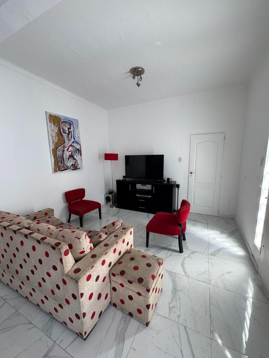 Venta de PH Espacioso en Lomas de Zamora