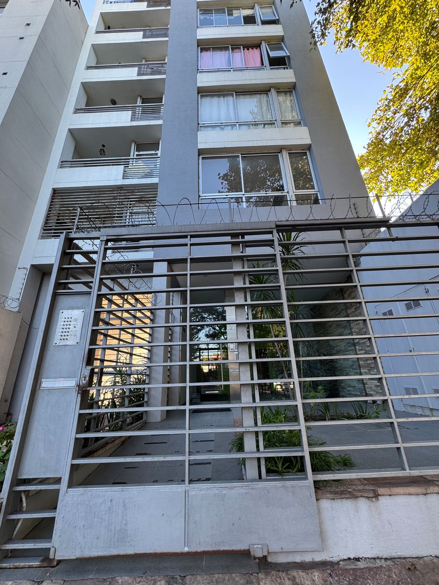 Alquiler de Monoambiente en Lomas de Zamora. - 1