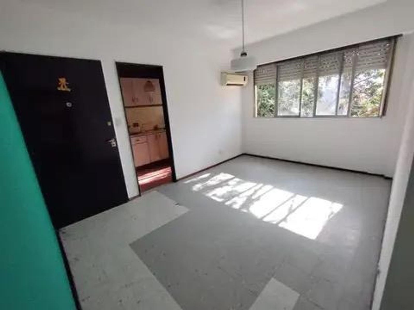 Departamento 4 ambientes en Remedios de Escalada.