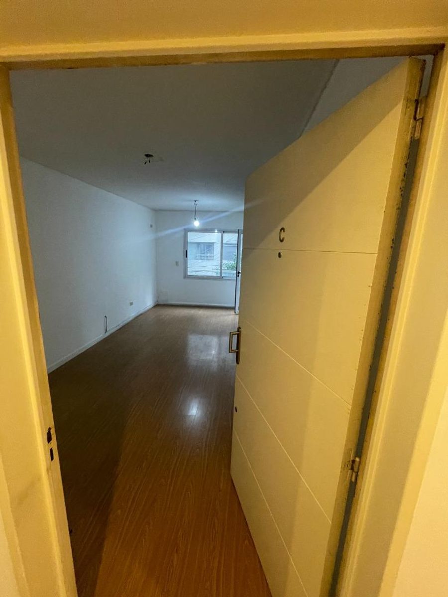 Departamento 2 ambientes con balcón en Lomas de Zamora. - 2
