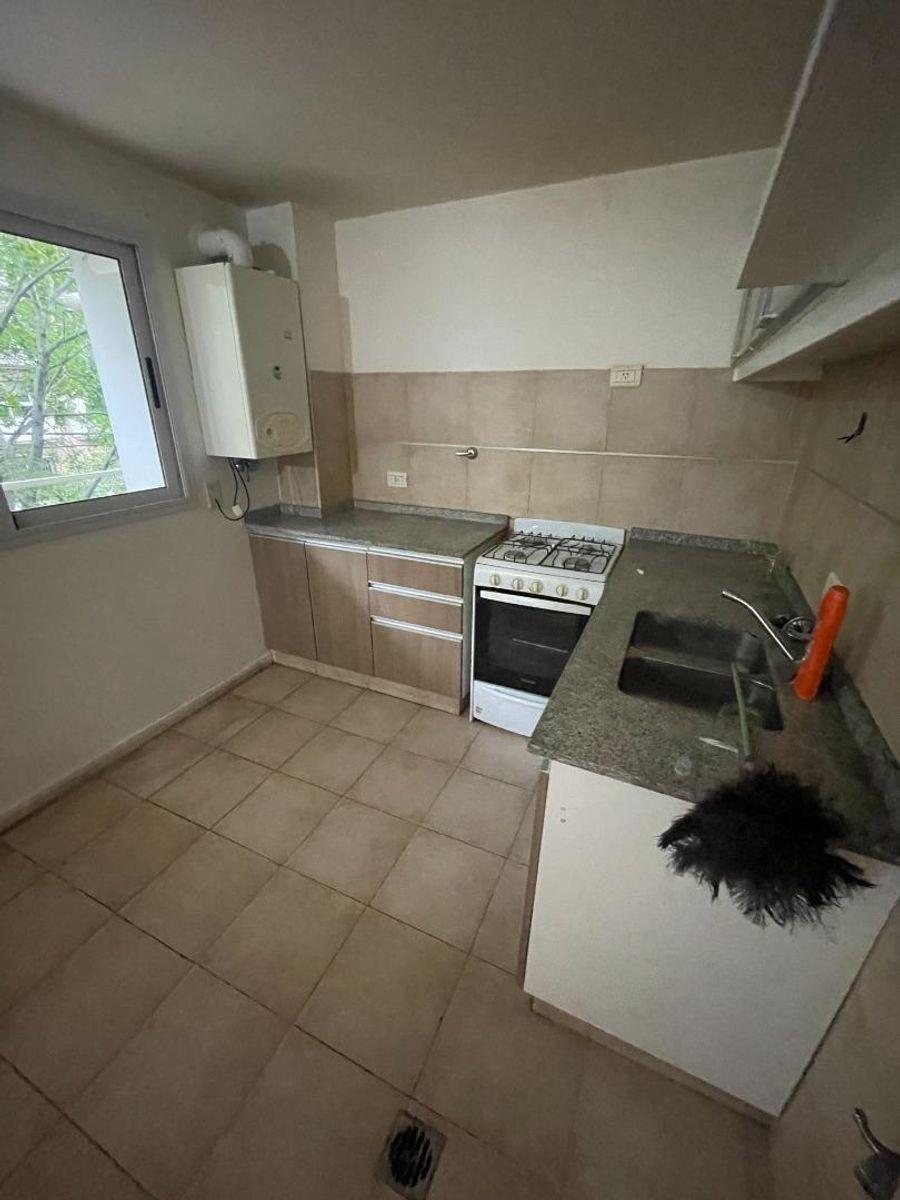 Departamento 2 ambientes con balcón en Lomas de Zamora. - 4